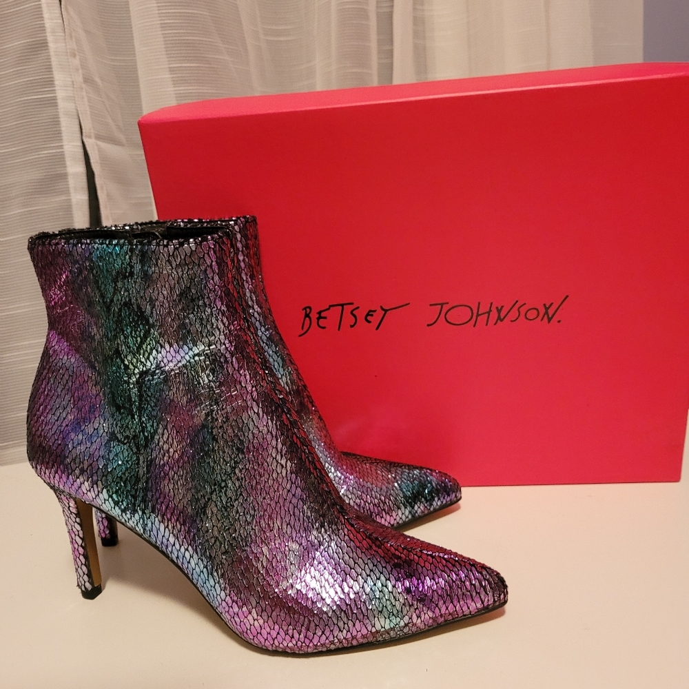 Betsey Johnson Alba Snake Booties